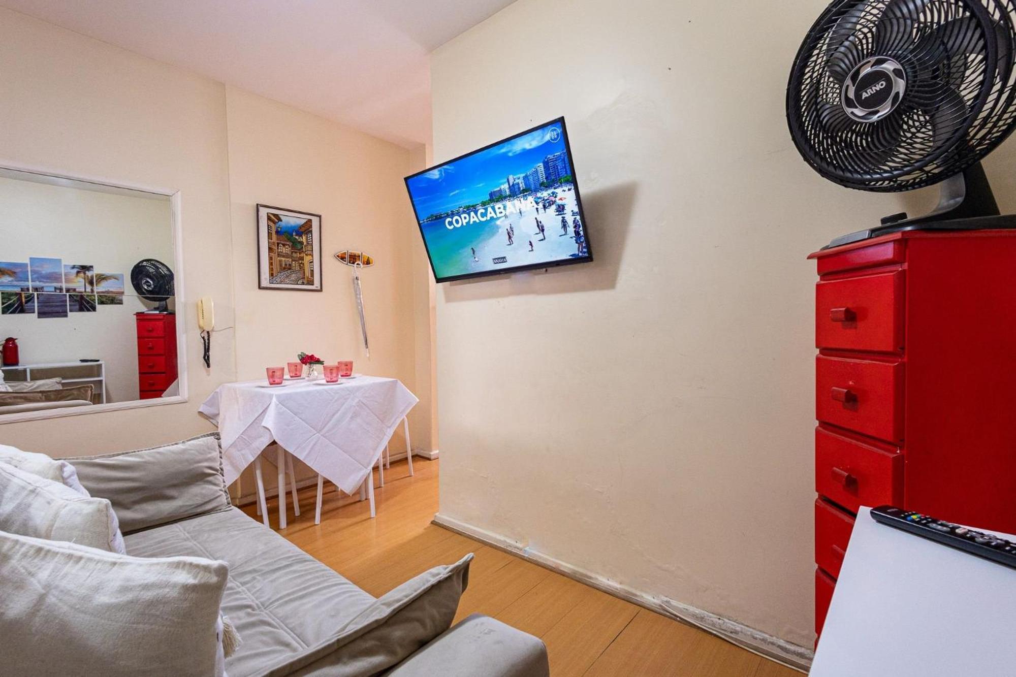 Apartamento Copacabana 200M Da Praia - Wifi Gratis - Cp5 Ріо-де-Жанейро Екстер'єр фото