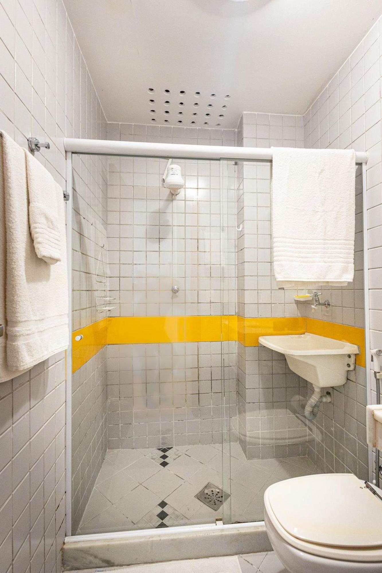 Apartamento Copacabana 200M Da Praia - Wifi Gratis - Cp5 Ріо-де-Жанейро Екстер'єр фото