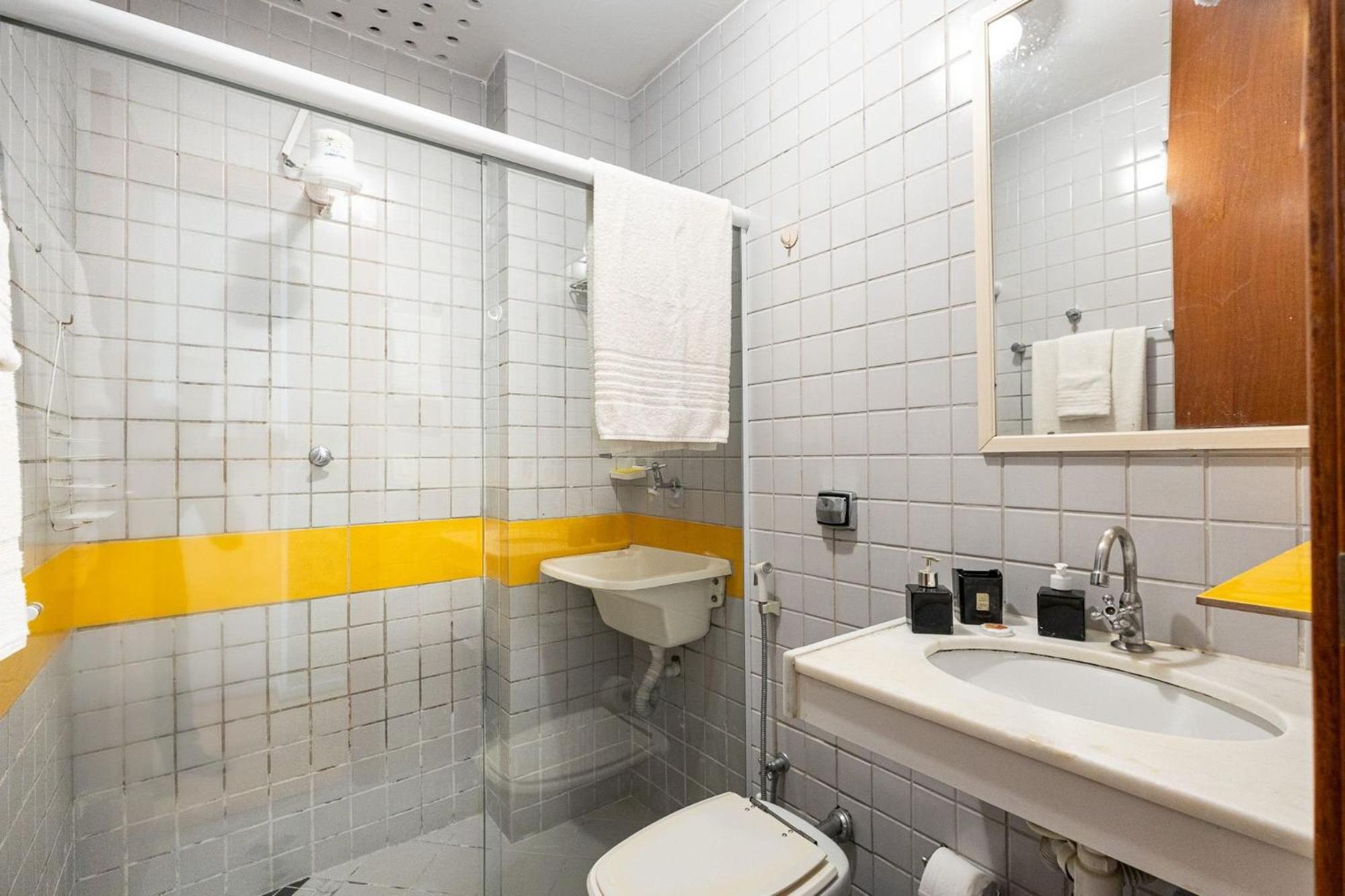 Apartamento Copacabana 200M Da Praia - Wifi Gratis - Cp5 Ріо-де-Жанейро Екстер'єр фото